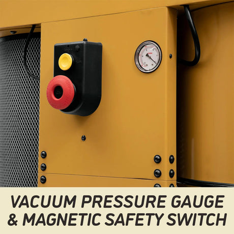 Vacuum pressure gauge on the Powermatic PM2200HK dust collector