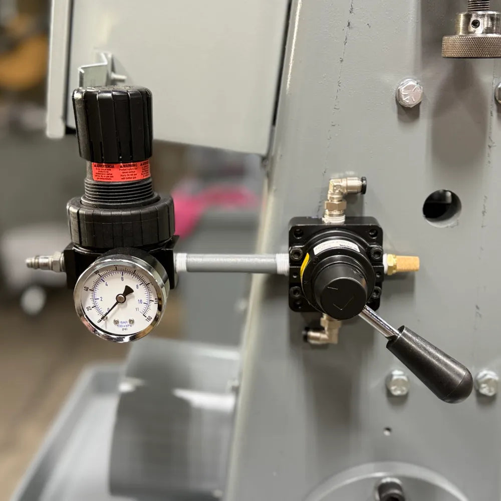 Kalamazoo S8D air gauge and valve